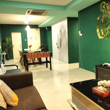Cozy Forest Themed Homestay 4 Bedroom Kuala Lumpur Esterno foto