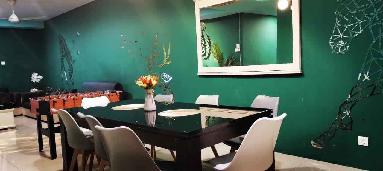 Cozy Forest Themed Homestay 4 Bedroom Kuala Lumpur Esterno foto