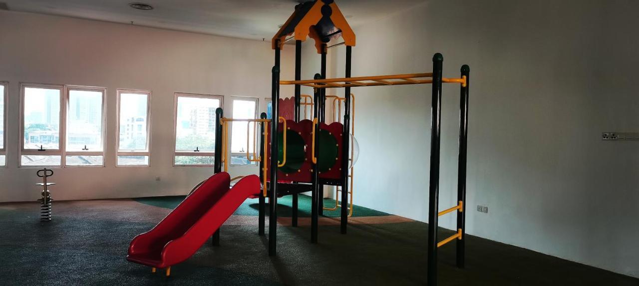Cozy Forest Themed Homestay 4 Bedroom Kuala Lumpur Esterno foto